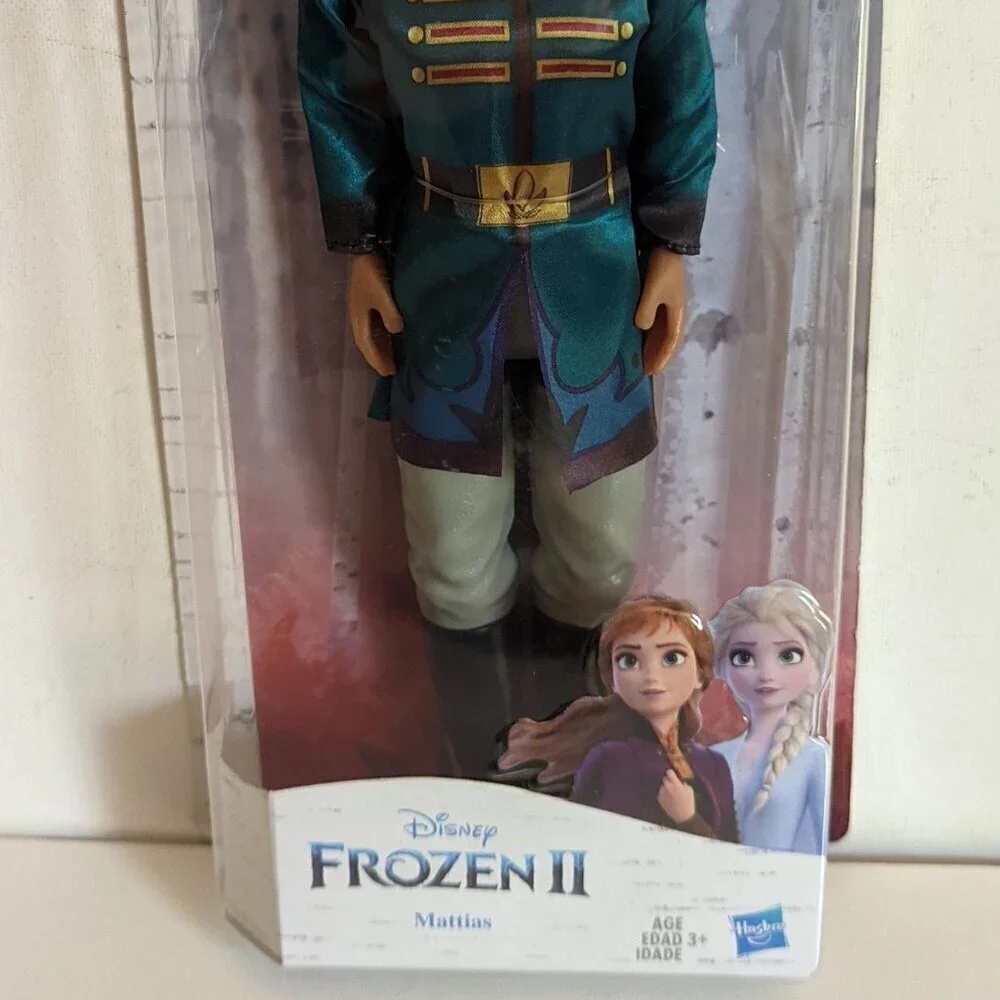 NWT Lieutenant Mattias Frozen II Black Action Fashion Figure Disney Film Hasbro